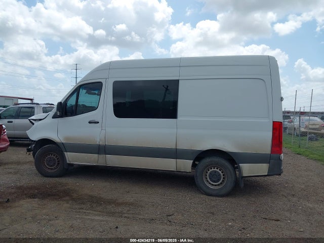 WD4PF0CD7KP088394 Mercedes-Benz om 642 with brake assist