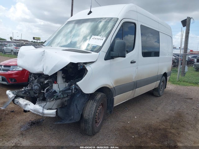 WD4PF0CD7KP088394 Mercedes-Benz om 642 with brake assist