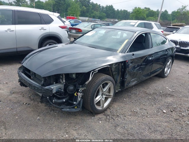 2022 AUDI A5 SPORTBACK WAUDACF52NA029856 Photo 1