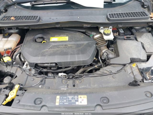 1FMCU9GX8GUB42300 Ford ESCAPE SE