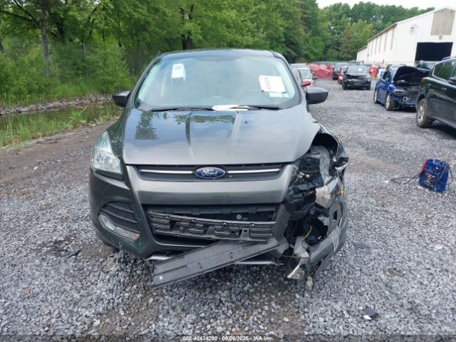 1FMCU9GX8GUB42300 Ford ESCAPE SE