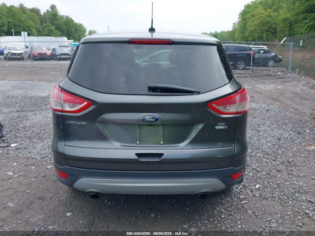 1FMCU9GX8GUB42300 Ford ESCAPE SE