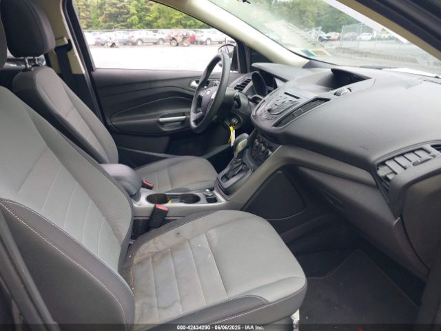 1FMCU9GX8GUB42300 Ford ESCAPE SE