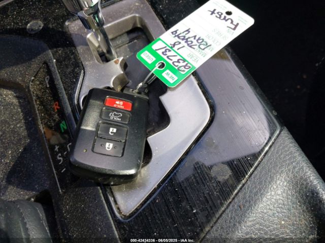 2018 TOYOTA RAV4 HYBRID JTMDJREV1JD216084 Photo 10