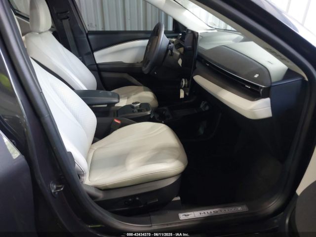 2021 FORD MUSTANG MACH-E 3FMTK3SU7MMA65077 Photo 4