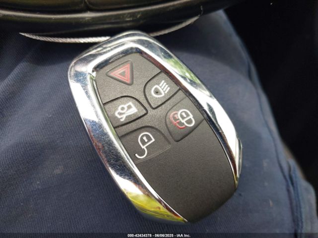 2012 JAGUAR XJ SAJWA1CB8CLV29047 Photo 10