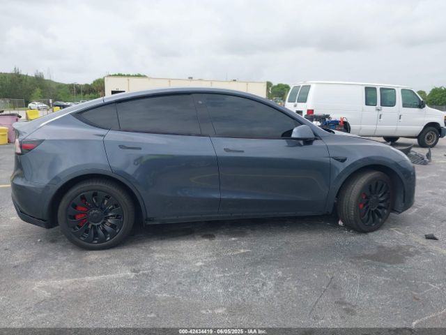 5YJYGDEE1LF009211 Tesla Model Y