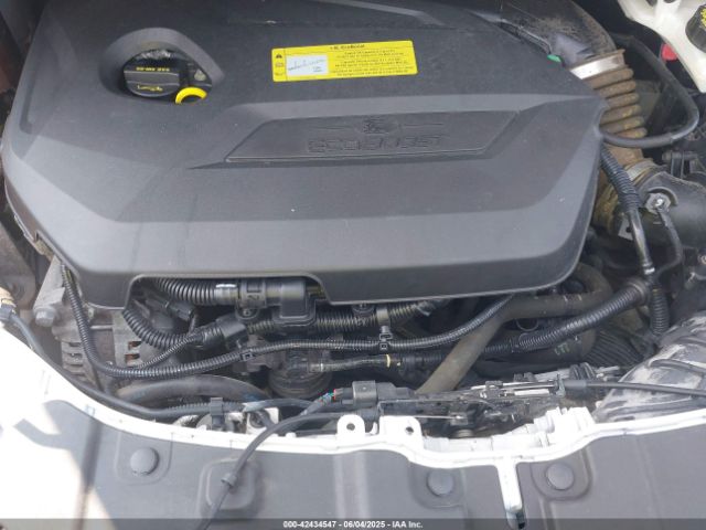 1FMCU0GX7EUB71005 Ford ESCAPE SE