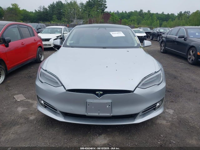 Tesla MODEL S 2018 5YJSA1E26JF264767 Image 13