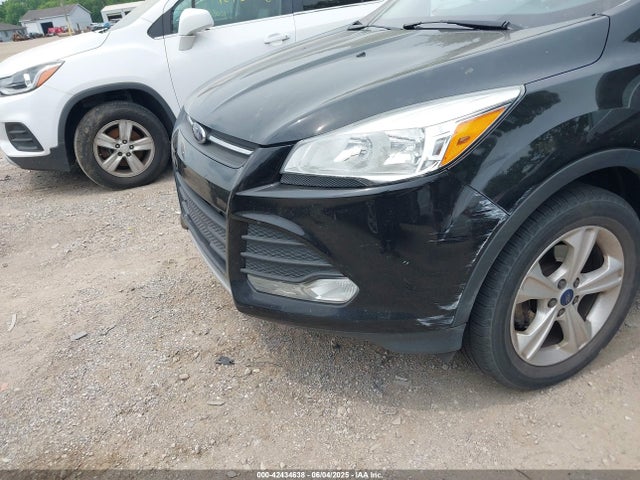 1FMCU0GX1GUC87092 Ford ESCAPE SE