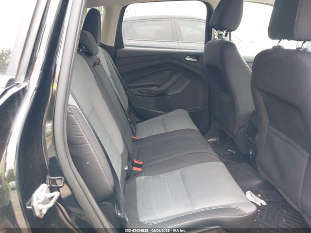 1FMCU0GX1GUC87092 Ford ESCAPE SE