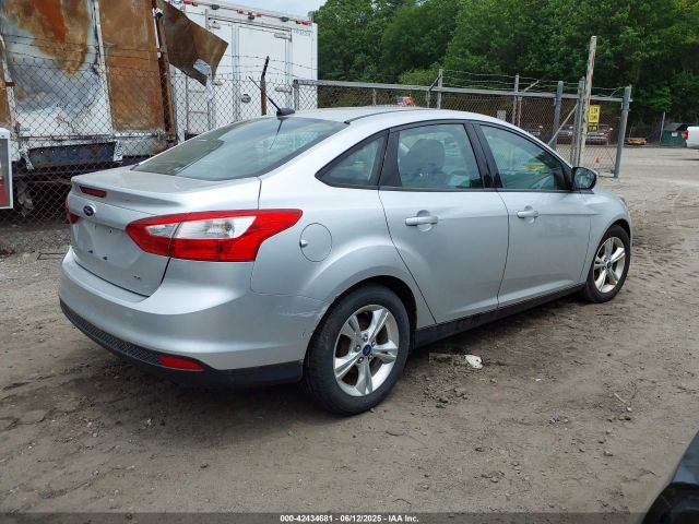 1FADP3F27EL154093 Ford FOCUS SE