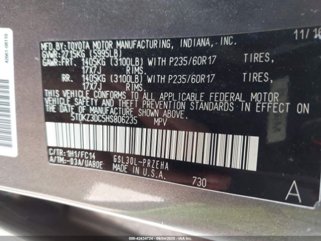 2017 TOYOTA SIENNA 5TDKZ3DC5HS806235 Photo 8