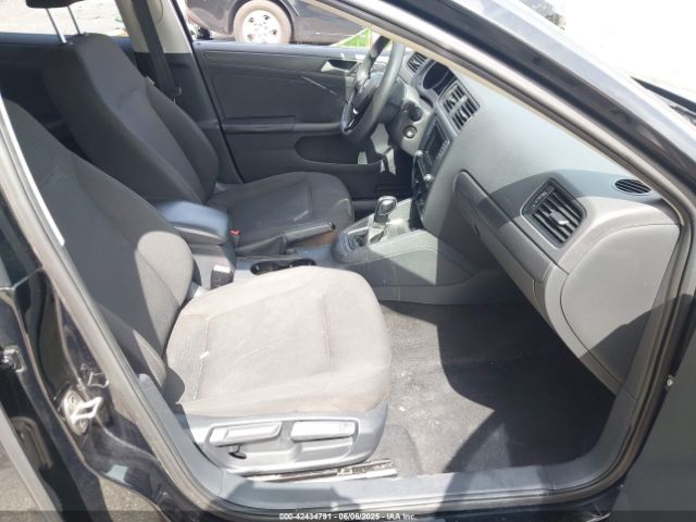 3VW267AJ0GM350627 Volkswagen Jetta 1.4t S