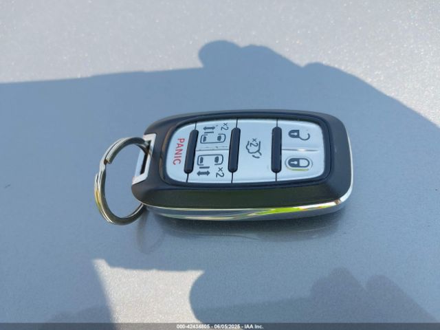 2017 CHRYSLER PACIFICA 2C4RC1DG4HR533711 Photo 10