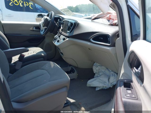 2017 CHRYSLER PACIFICA 2C4RC1DG4HR533711 Photo 4