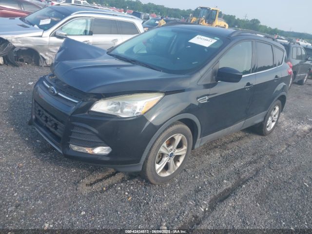 1FMCU9GX9FUA21483 Ford ESCAPE SE