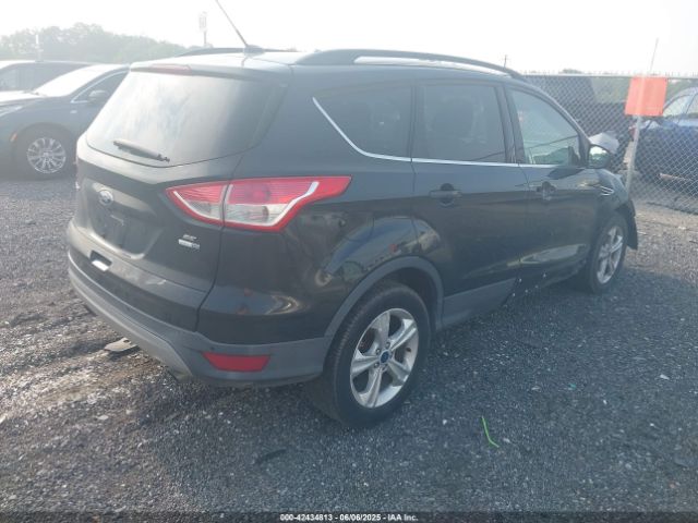 1FMCU9GX9FUA21483 Ford ESCAPE SE