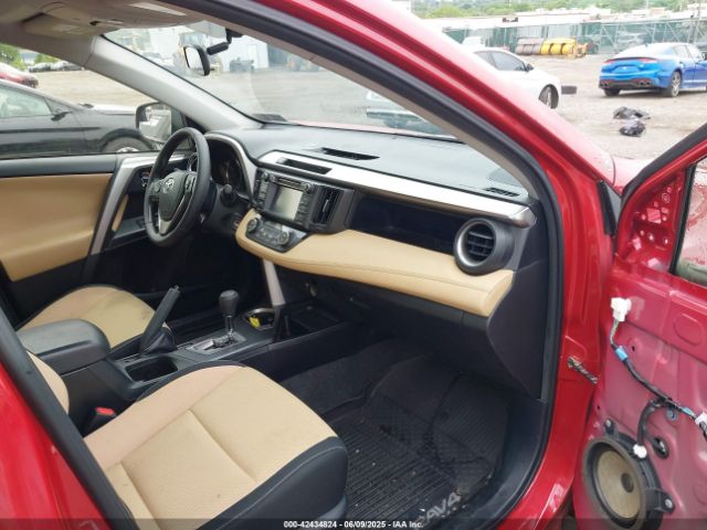 JTMRFREV5GJ078759 Toyota Rav4 Xle