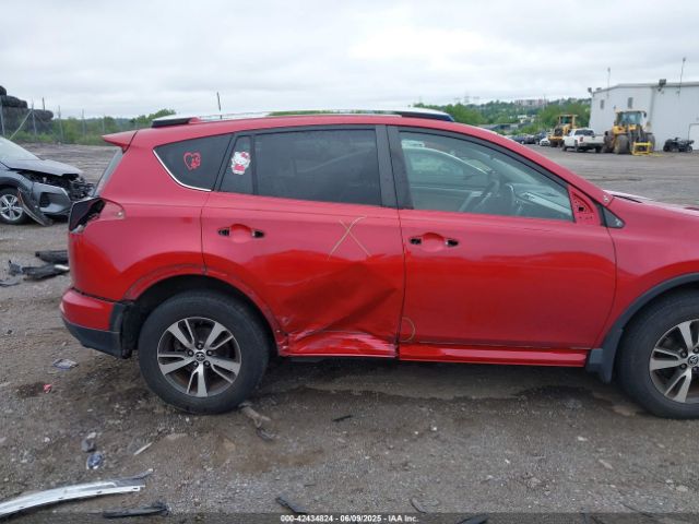 JTMRFREV5GJ078759 Toyota Rav4 Xle