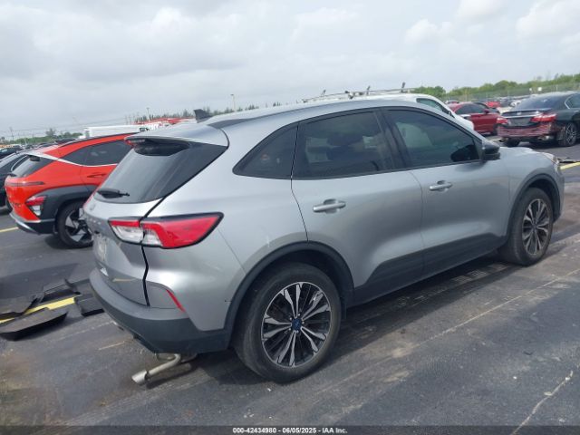 2022 FORD ESCAPE 1FMCU0G65NUB54890 Photo 3