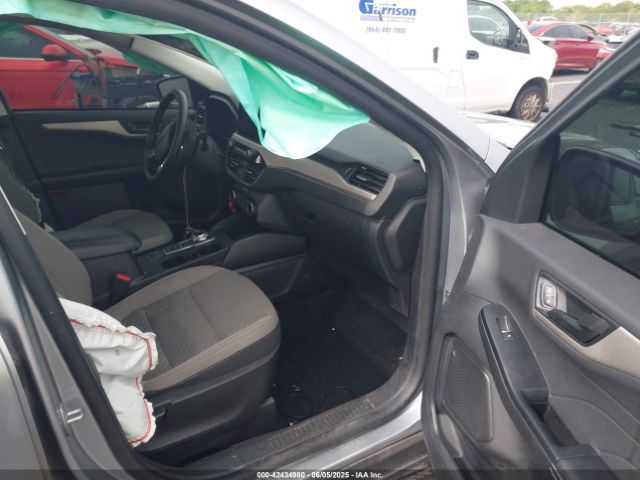 2022 FORD ESCAPE 1FMCU0G65NUB54890 Photo 4