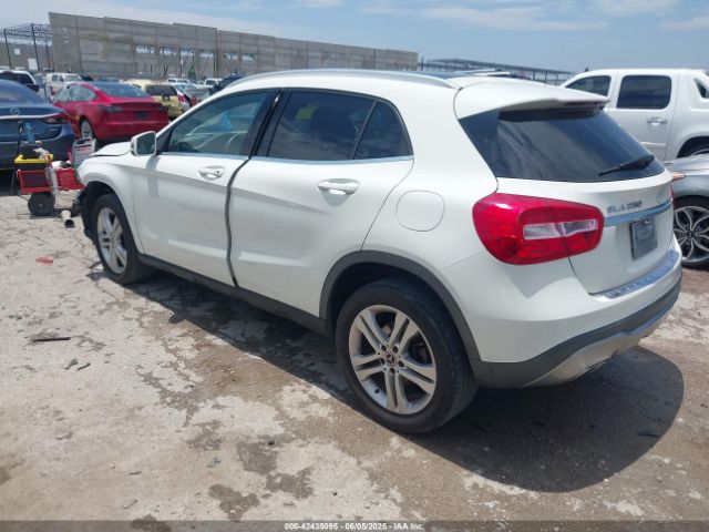 2018 MERCEDES-BENZ GLA 250 WDCTG4EB4JJ432946 Photo 2
