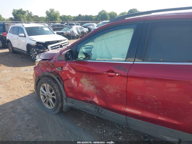 1FMCU9G93HUB65695 Ford 2017