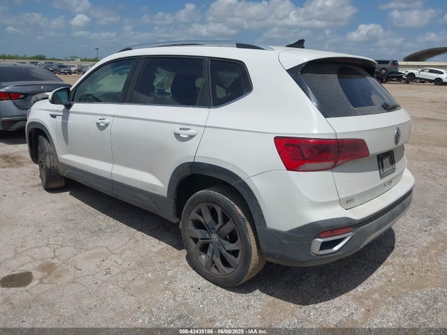3VV1X7B24NM013220 Volkswagen tsi