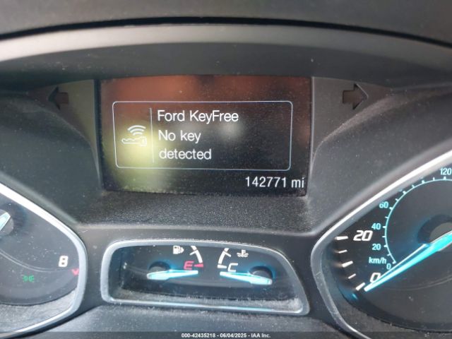 1FMCU0JX0EUC21512 Ford Escape Titanium