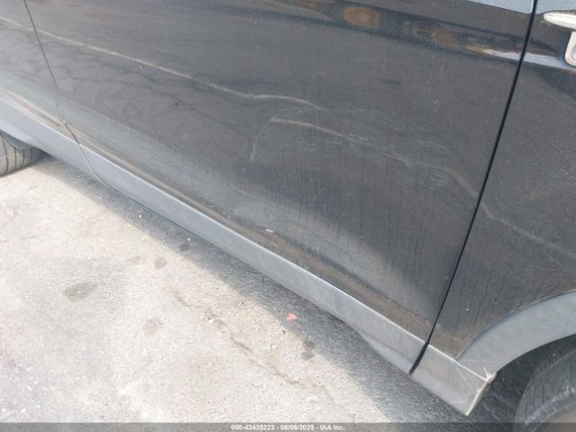 1FMCU9J91GUB28510 Ford Escape Titanium