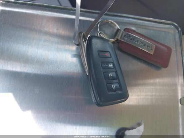 2T2ZZMCAXGC032832 Lexus RX