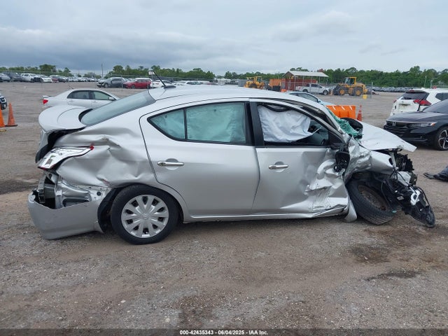 3N1CN7AP8GL858996 Nissan Versa 1.6 Sv