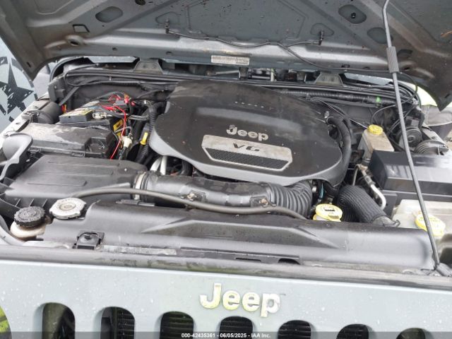 2014 JEEP WRANGLER UNLIMITED 1C4BJWDG1EL135073 Photo 9