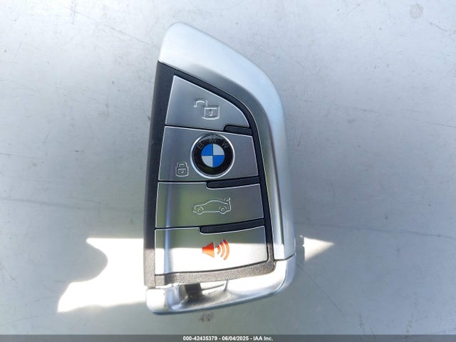 5UXCX4C54KLS38649 BMW X7 Xdrive50i