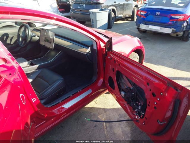 2018 TESLA MODEL 3 5YJ3E1EA5JF037831 Photo 4
