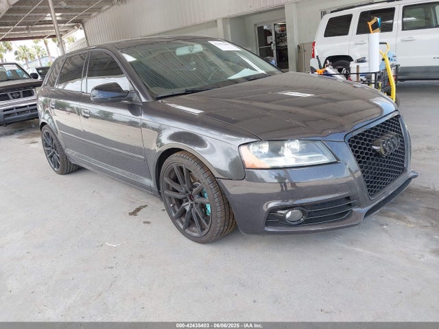 2011 AUDI A3 WAUBEAFM9BA016587 Photo 0