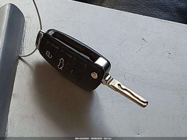 2011 AUDI A3 WAUBEAFM9BA016587 Photo 10