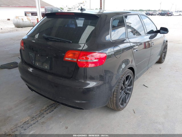 2011 AUDI A3 WAUBEAFM9BA016587 Photo 3