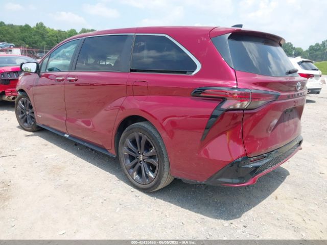 2021 TOYOTA SIENNA 5TDXRKEC4MS017258 Photo 2