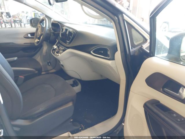 2017 CHRYSLER PACIFICA 2C4RC1DG6HR609655 Photo 4