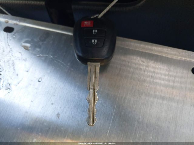 2016 TOYOTA RAV4 JTMZFREV6GJ091570 Photo 10