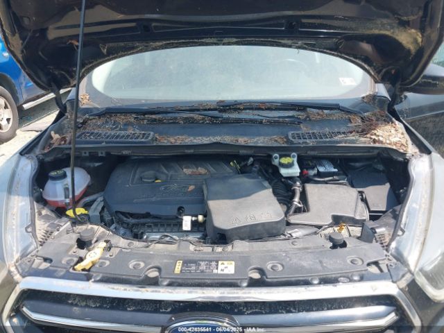 1FMCU9GD0JUB01561 Ford ESCAPE SE