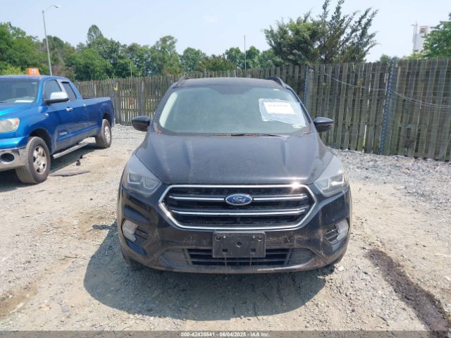 1FMCU9GD0JUB01561 Ford ESCAPE SE