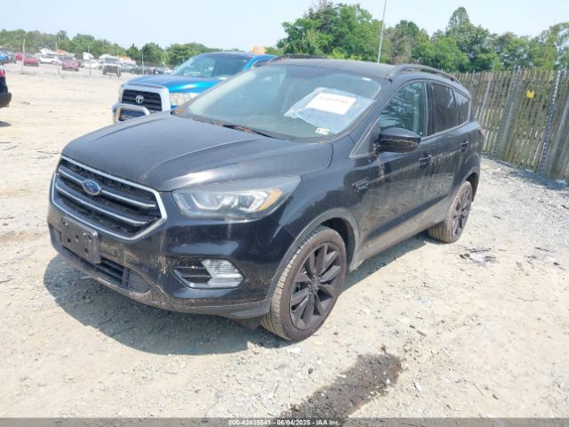 1FMCU9GD0JUB01561 Ford ESCAPE SE