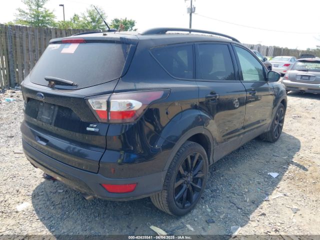 1FMCU9GD0JUB01561 Ford ESCAPE SE