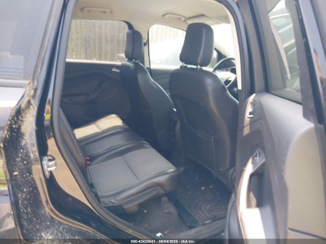1FMCU9GD0JUB01561 Ford ESCAPE SE