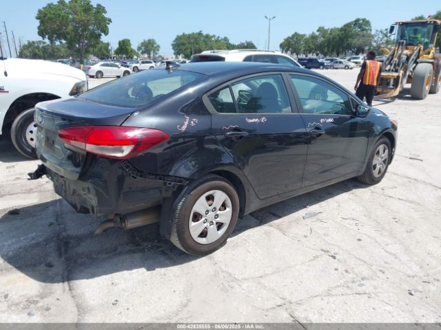 3KPFK4A70JE197056 KIA FORTE LX