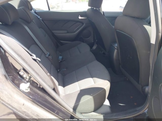 3KPFK4A70JE197056 KIA FORTE LX