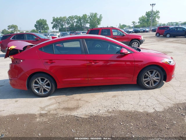 5NPD84LFXHH167823 Hyundai Elantra